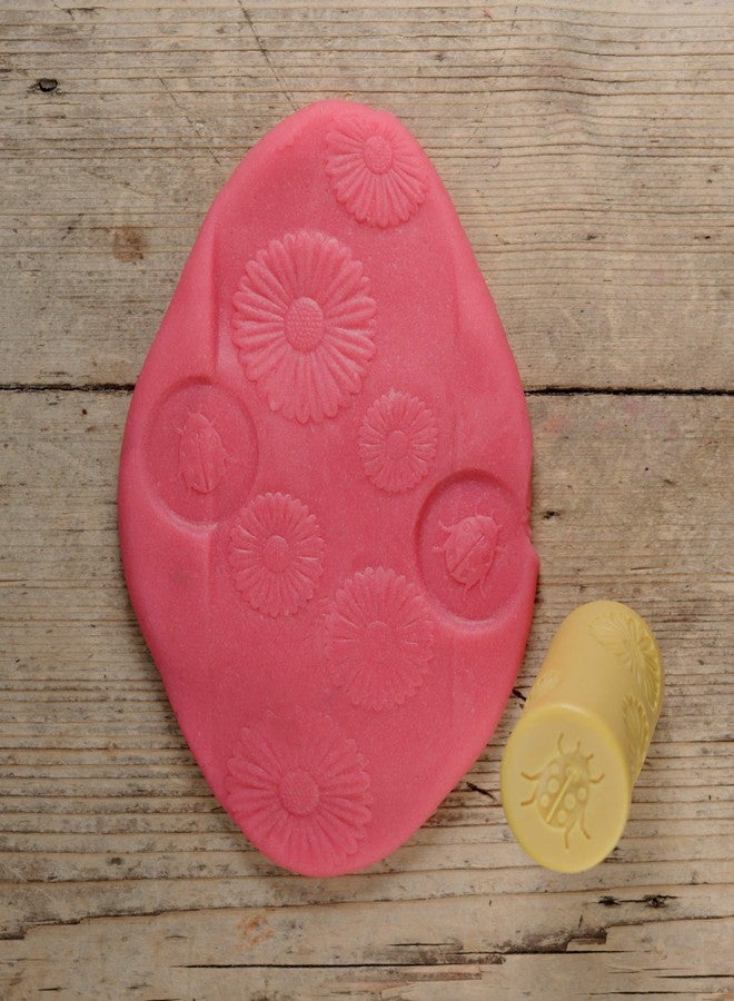 yellow door مجموعة حشرات الحديقة من يلو دور، هيا نتدحرج، 6 قطع - Image 4